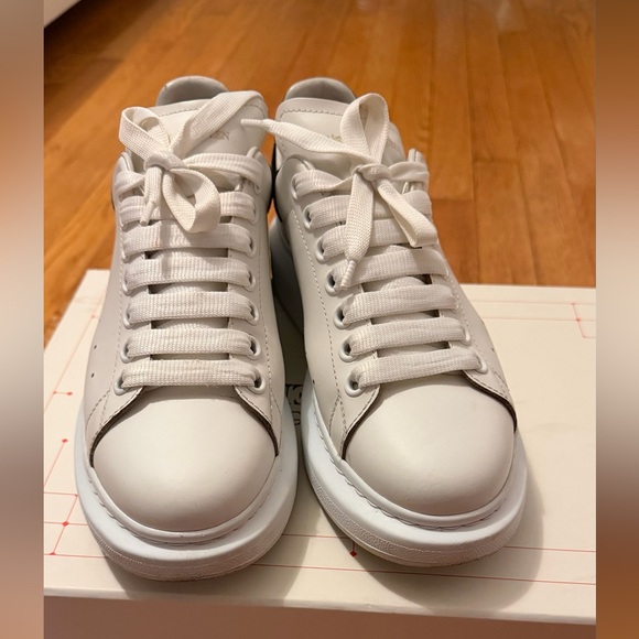 Alexander McQueen White and Black Women's Sneakers - Picture 4 of 4